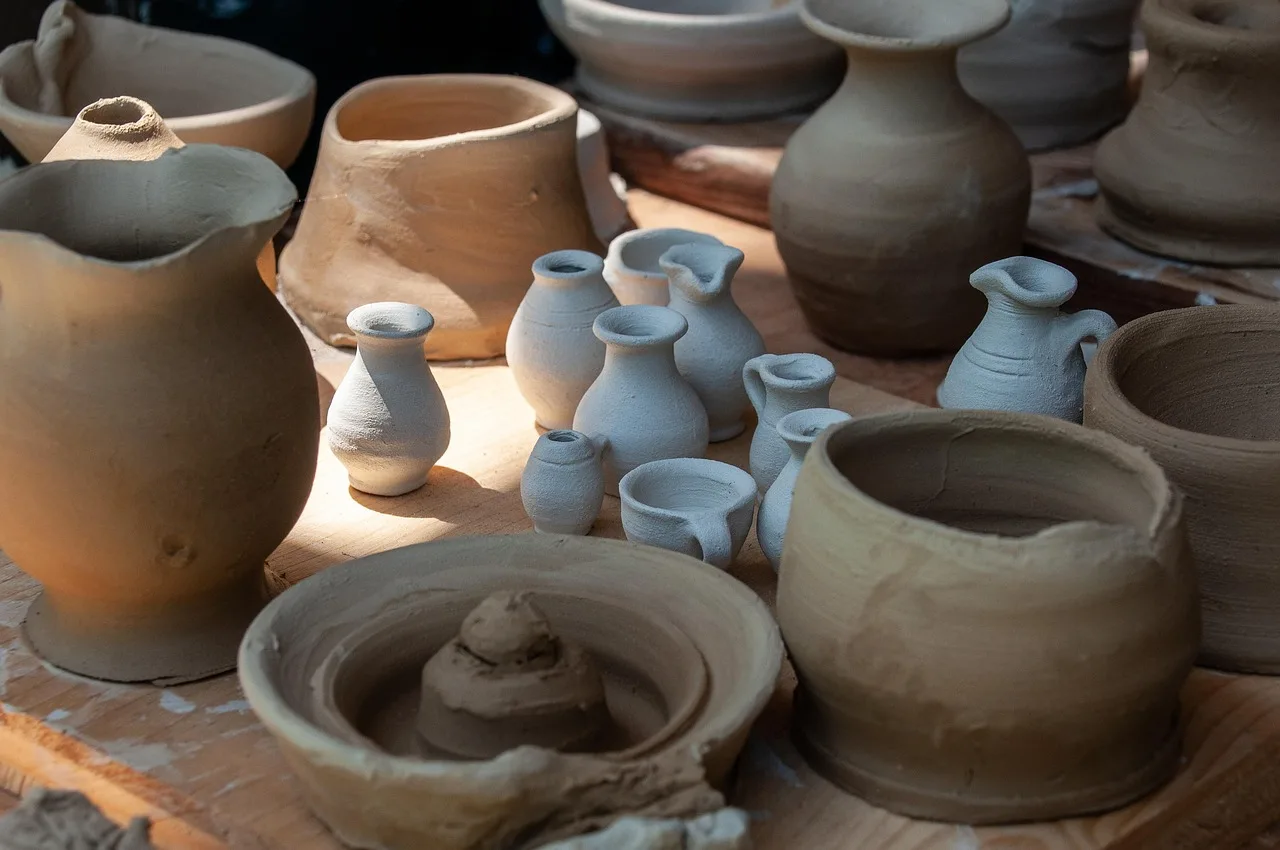 Temsili görsel: Emekli vatandaş atık ahşapları sanat eserine dönüştürüyor