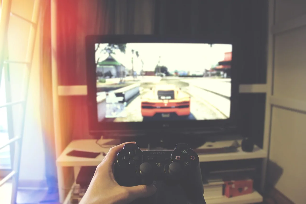 Temsili görsel: PlayStation kullanıcılarından fiziksel oyun diski tepkisi