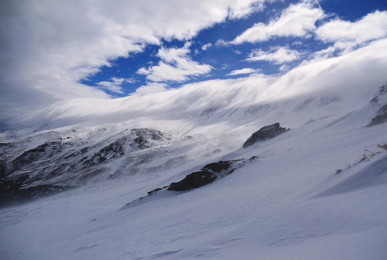 Temsili görsel: Vanlı Dağcıların Kazbek Zirvesi Başarısı