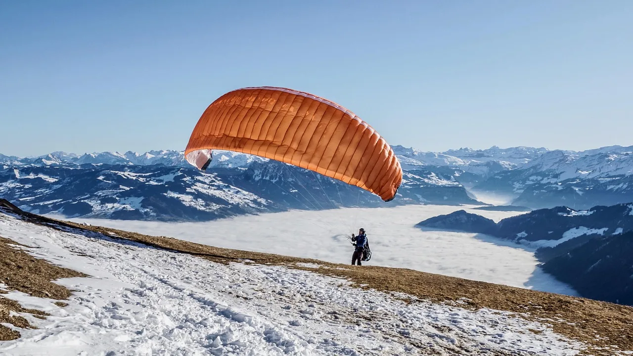 Temsili görsel: Uzungöl'de yamaç paraşütü turizme hareket kattı