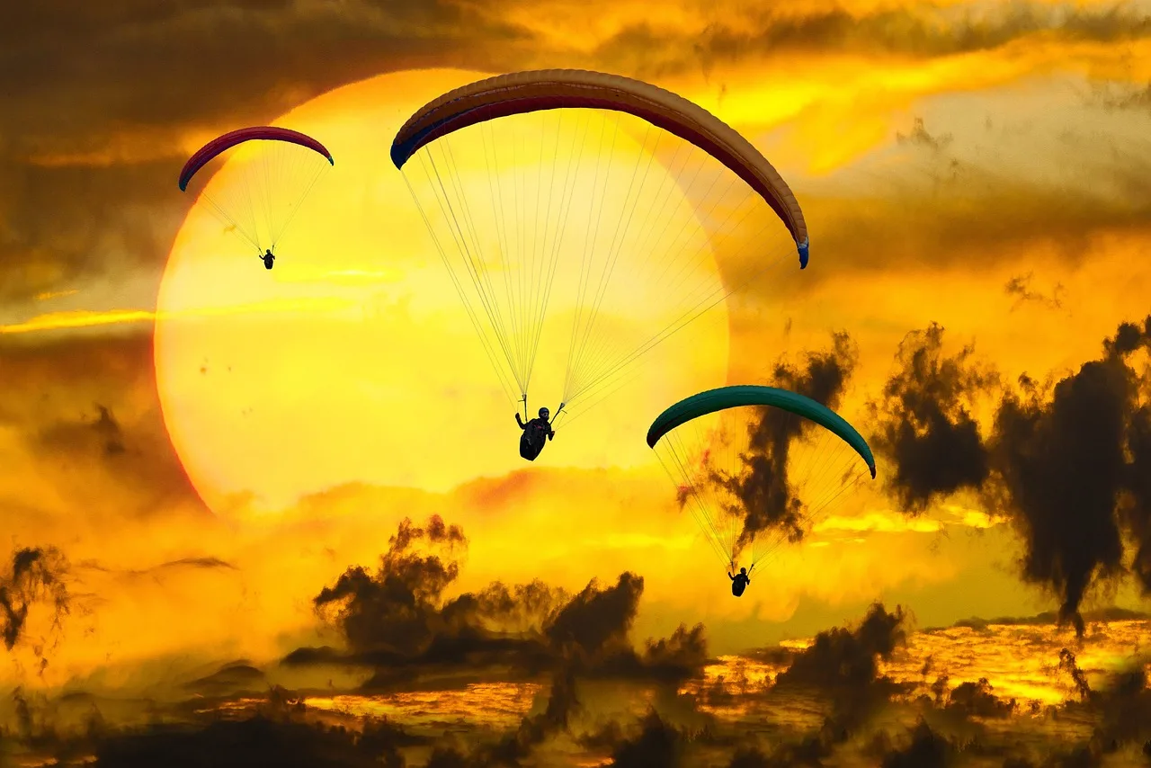 Temsili görsel: Fethiye'de yamaç paraşütü kazası: İki yaralı