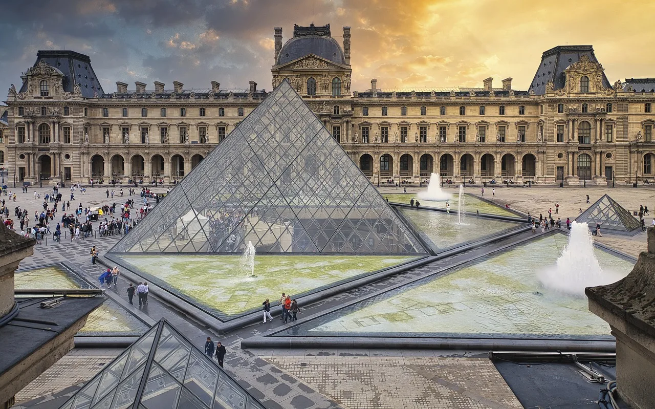 Temsili görsel: Louvre Müzesi soygununda şüphelilerden şaşırtan savunma